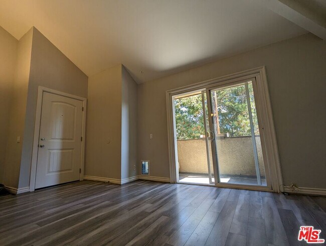 Building Photo - 2925 E Spaulding St