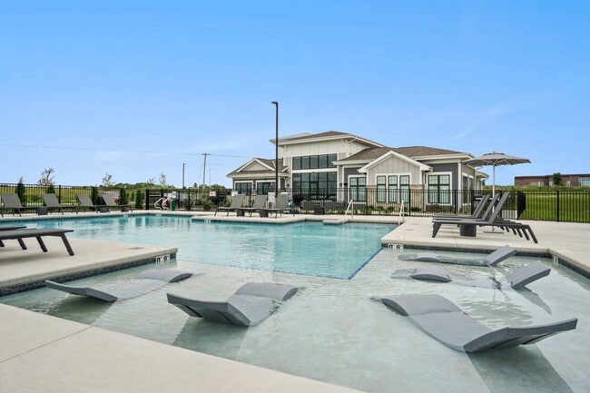 Seasons at Mount Pleasant Resort Style Pool - Seasons at Mount Pleasant