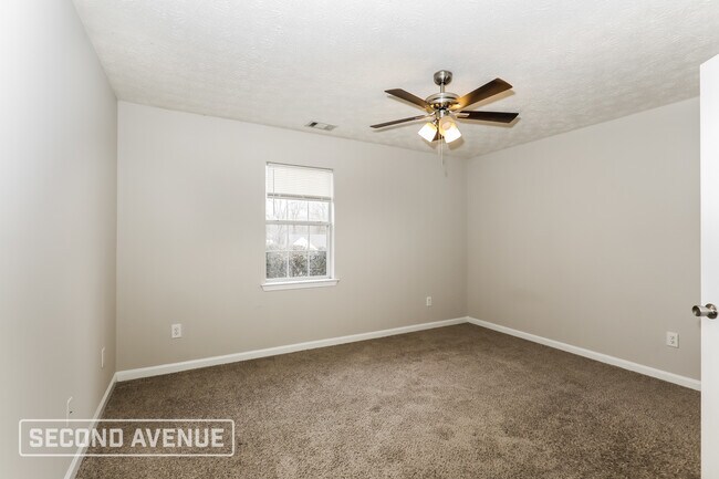 Building Photo - 226 Fern Ct