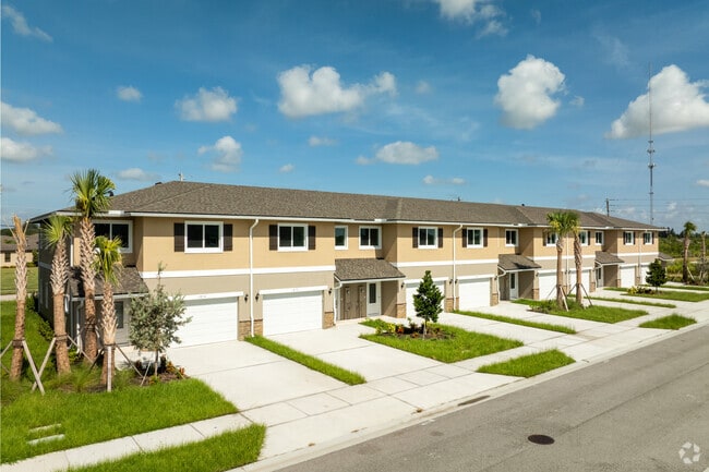 Building Photo - The Grove at Celebration Pointe