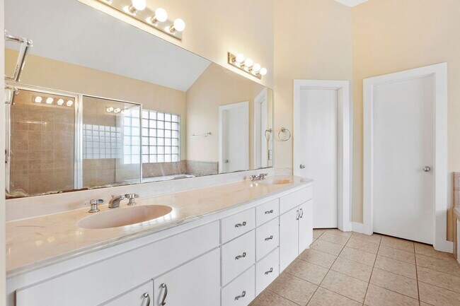 Building Photo - 3576 Link Valley Dr.