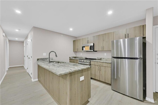 Building Photo - 14 N 23rd St