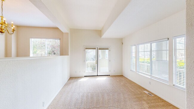 Building Photo - Desirable Skyhawk 3 bedroom Tri-Level Single Family