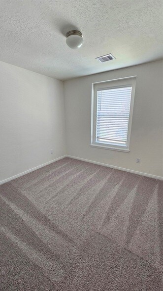 Building Photo - 6418 Kentfield Dr