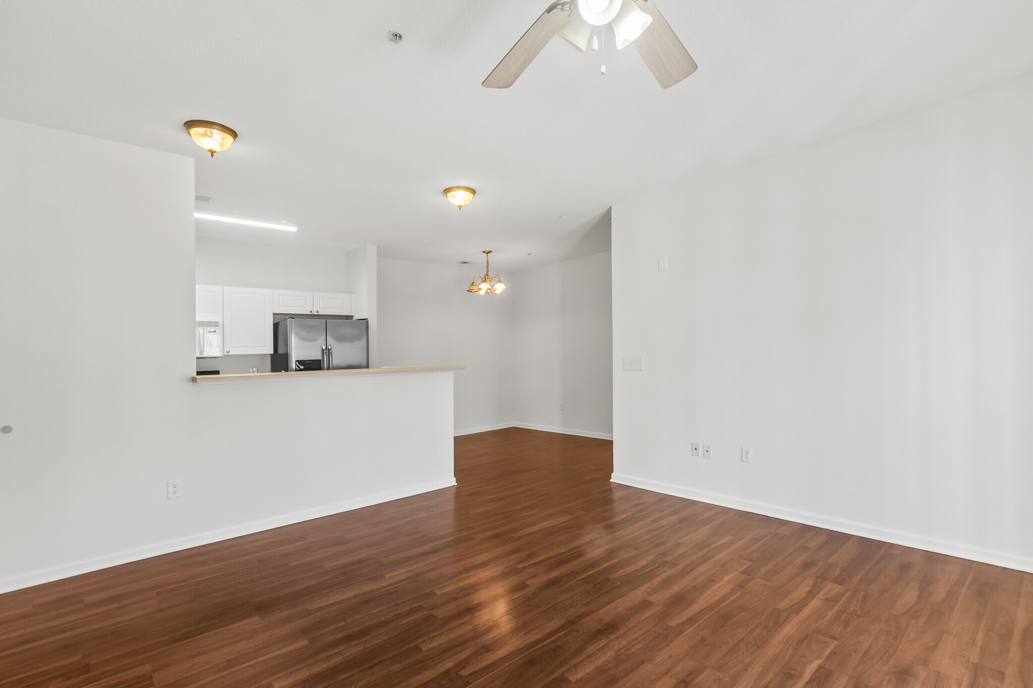 Building Photo - 622 McKenna Cir