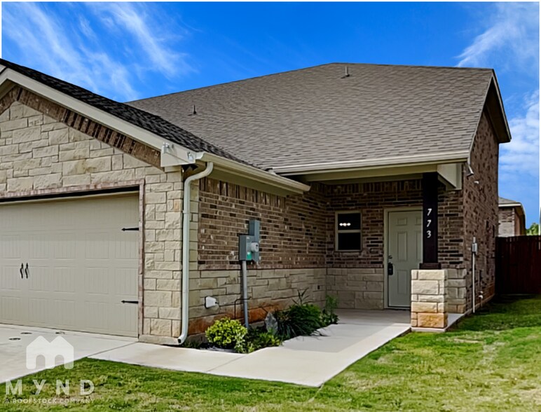 Primary Photo - 773 Rolling Terrace Cir