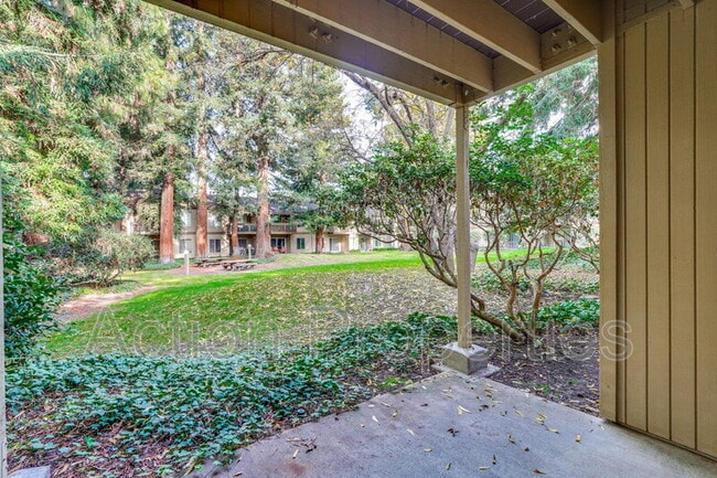 Building Photo - 505 Cypress Point Dr