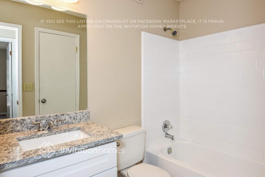 Building Photo - 3165 Berkshire Manor Dr