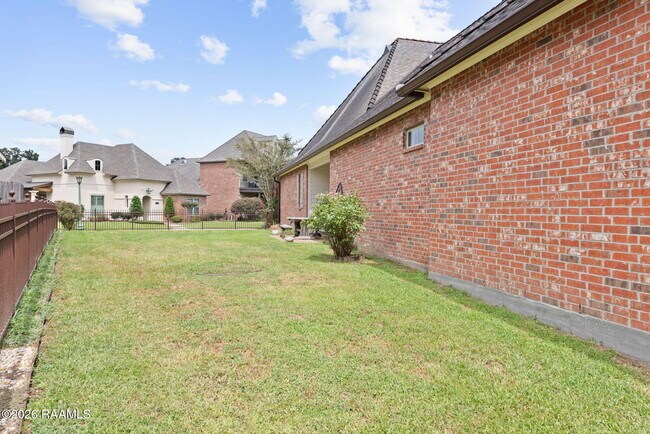 Building Photo - 107 St Girons Dr