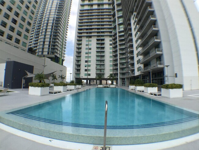 Building Photo - 690 SW 1st Ct