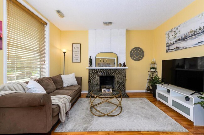 Building Photo - 4427 Neosho St