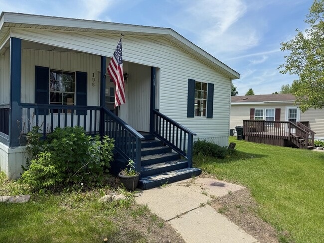 Building Photo - 2500 Mann Rd