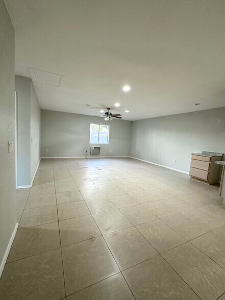 Building Photo - 9468 W Purdue Ave