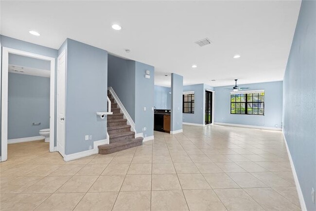 Building Photo - 10810 NW 74th Dr