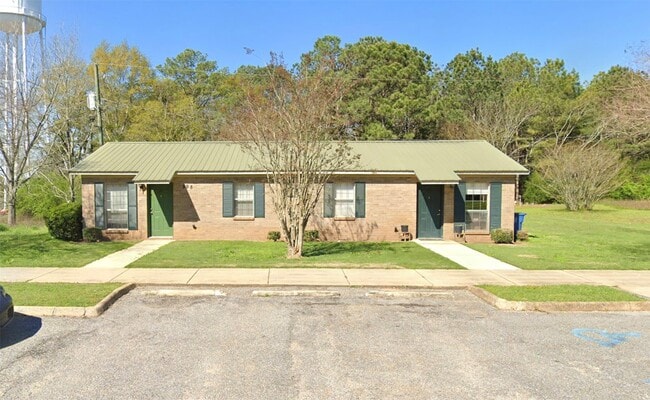 Building Photo - 598 Hartley St
