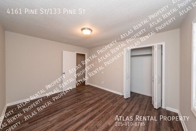 Building Photo - 4161 Pine St