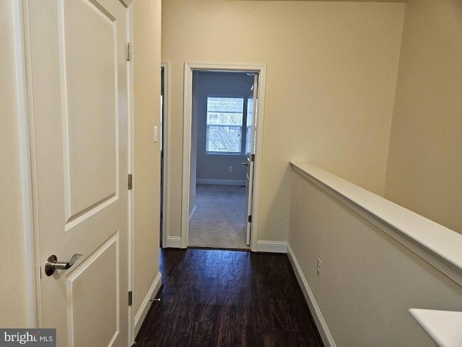 Building Photo - 6041 Maple Hill Rd