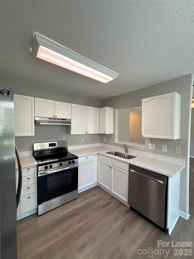 Building Photo - 14300 Menifee Dr