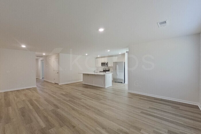 Building Photo - 116 Overstreet Way