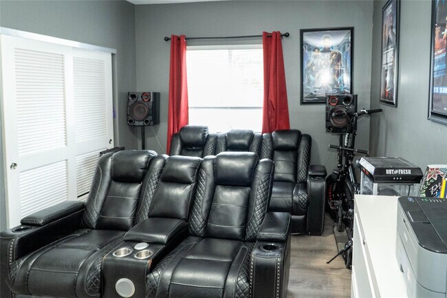 Building Photo - 2710 NW 5th St