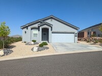 Building Photo - Modern 3 Bedroom Home with Spacious Layout!