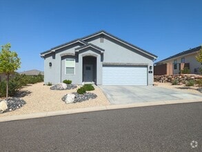 Building Photo - Modern 3 Bedroom Home with Spacious Layout!