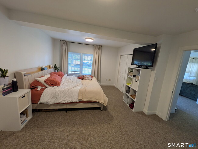 Building Photo - 204 Ross Rd