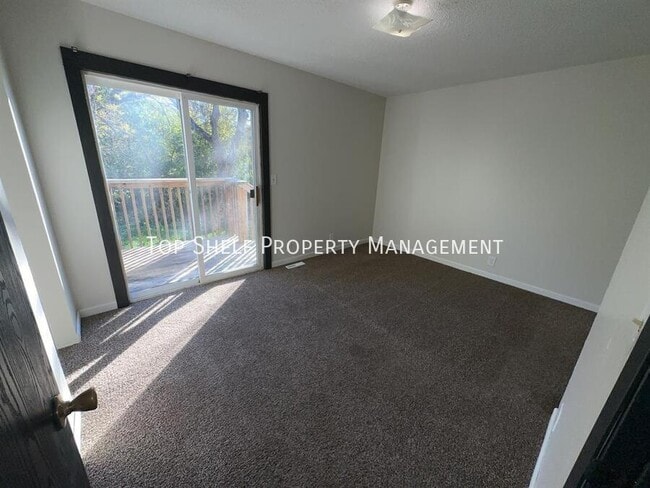 Building Photo - 108 McKinley Ave