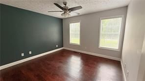 Building Photo - 446 Russell Cemetery Rd