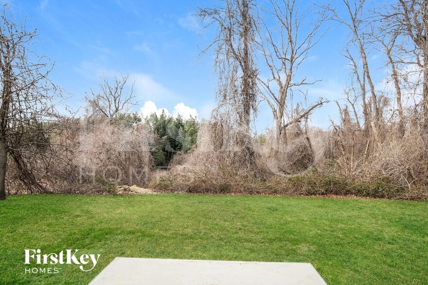 Building Photo - 1428 Paulonia Way