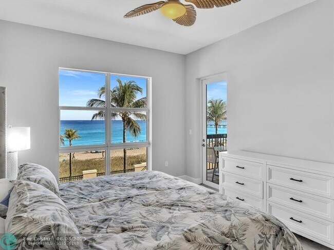 Building Photo - 4444 El Mar Dr