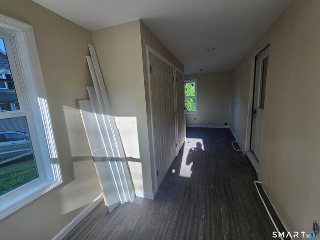 Building Photo - 60 Willington Ave