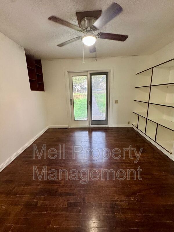 Building Photo - 2492 E Pickering Rd