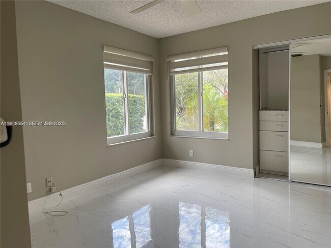 Building Photo - 10101 NW 5th St