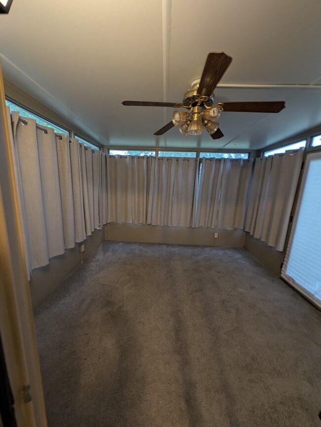Building Photo - 53 Brenton Dr