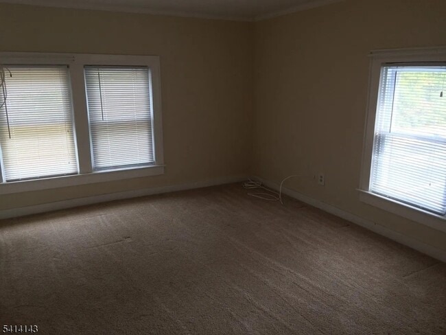 Building Photo - 1130 Sussex Turnpike