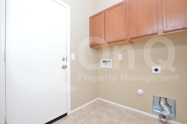 Building Photo - 4193 E Sandy Way