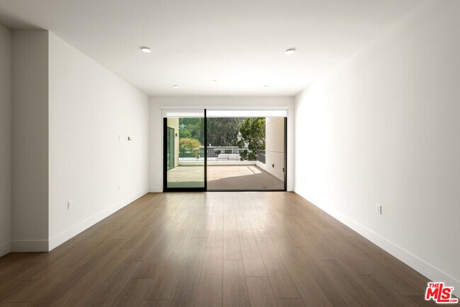 Building Photo - 3651 Regal Pl