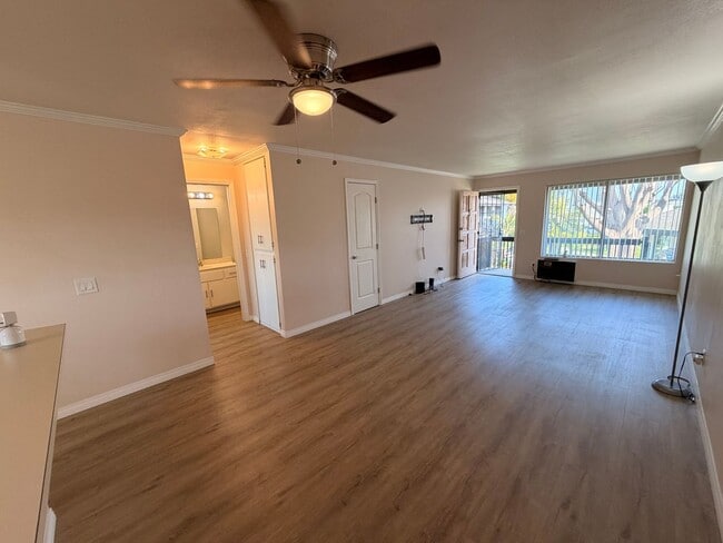 Building Photo - Remodeled 1 Bedroom, 1 Bathroom Stanton Condo For Rent w/ Parking!