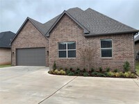 Building Photo - 3219 Enclave Pl