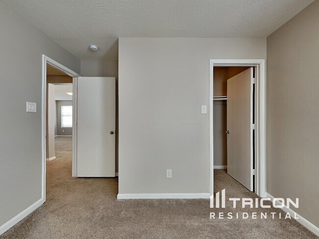 Building Photo - 4422 Brinton Saddle Ln