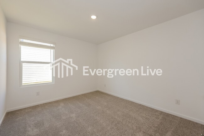 Building Photo - 10512 Desert Hawk Cir