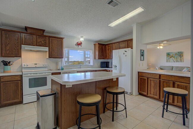 Building Photo - 6347 Salado Rd