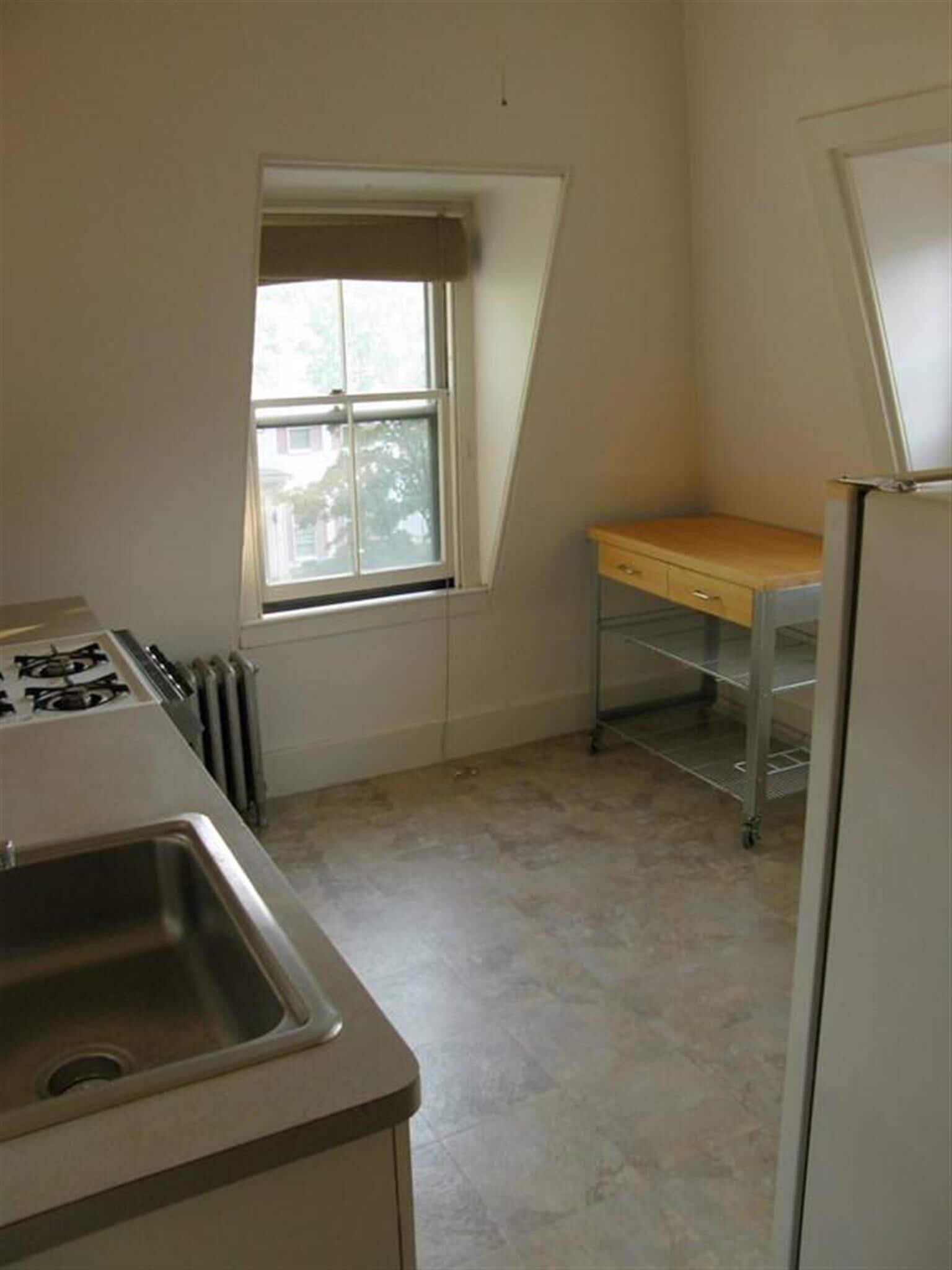 Building Photo - 339 Broadway