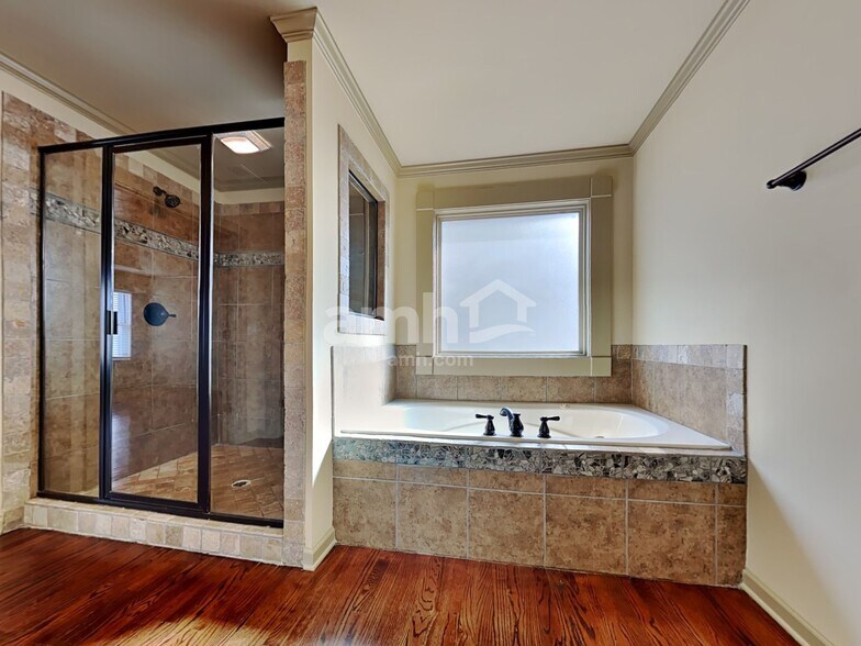 Building Photo - 2315 Well Springs Dr