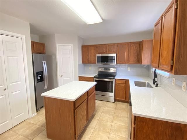 Building Photo - 1535 Collin Dr