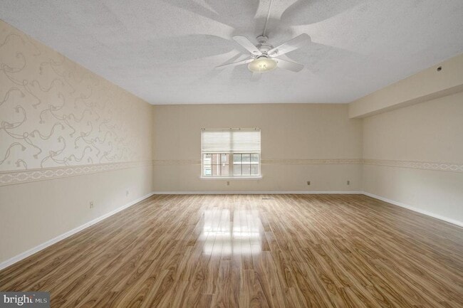 Building Photo - 6146 Main St