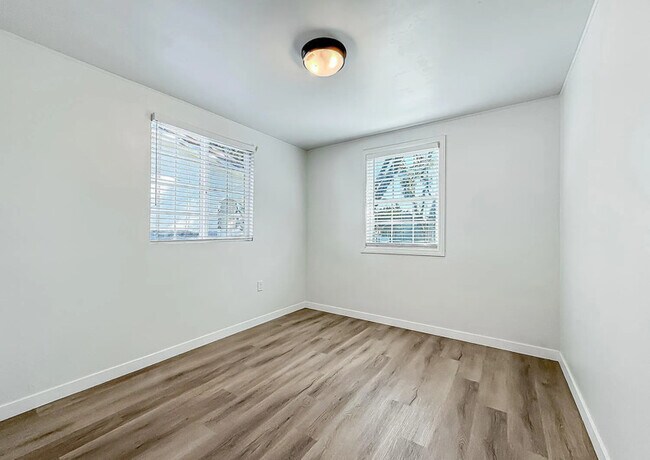 Building Photo - 2431 Gramercy Ave