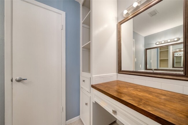 Building Photo - 10919 Villa Lea Ln