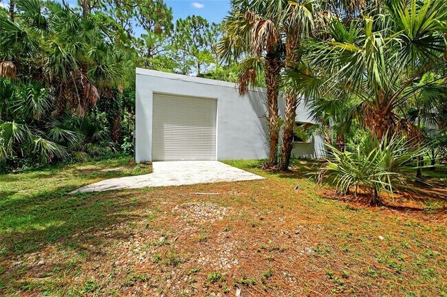 Building Photo - 9417 Whippoorwill Trail